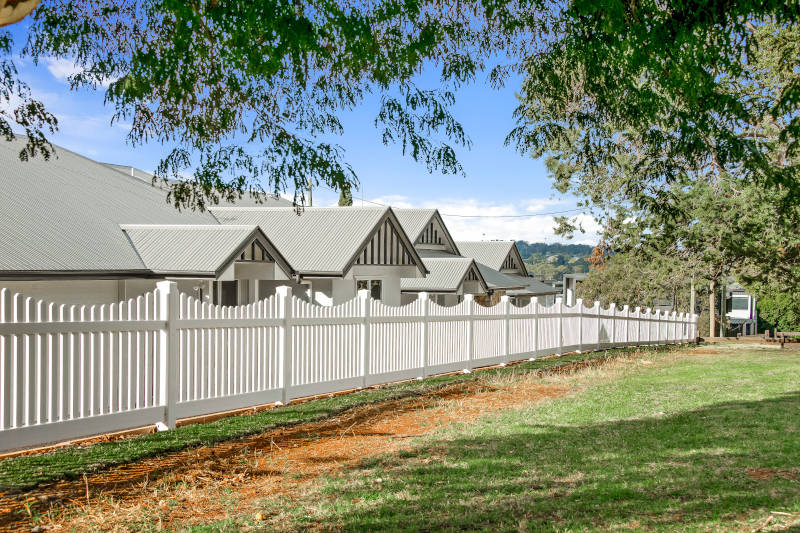 PVC Fencing Queensland Housing